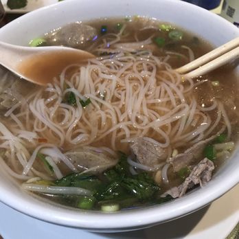 Pho 20 - Phó with rare steak and beef chunks. - Vietnamese Near Me - Philadelphia, Pennsylvania