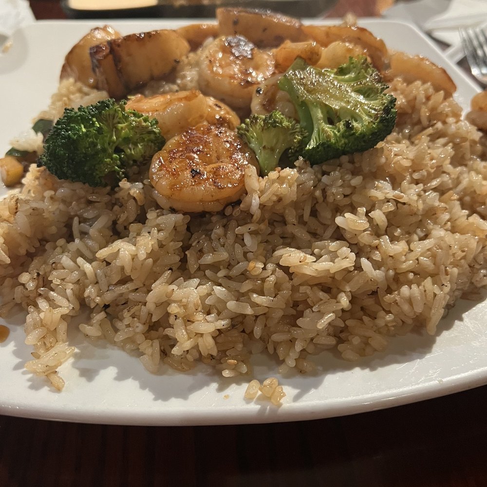AQUINO'S Japanese Steakhouse and Sushi Bar - Shrimp and Shrimp & Scallops - Japanese Near Me - Murrells Inlet, South Carolina