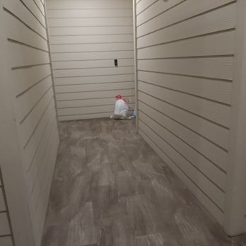 The Towers of Seabrook - Filthy trash left outside not abiding by apartment lease agreement causing gnats - Apartments Near Me - Seabrook, Texas The Towers of Seabrook - Filthy trash left outside not abiding by apartment lease agreement causing gnats - Apartments Near Me - Seabrook, Texas