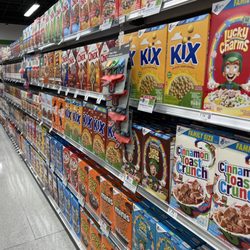 Publix Super Markets - Publix cereal aisle