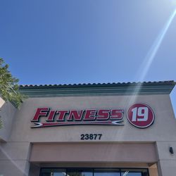 Fitness 19 - Building sign!