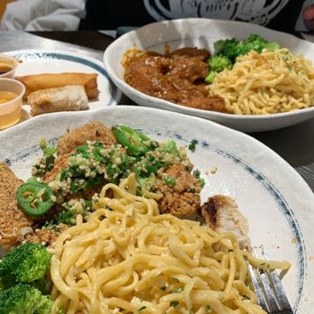 Chic n' Time - Peppercorn Chicken Wings, 6 Piece Cajun Chicken Wings, Imperial Rolls - Noodles Near Me - San Francisco, California Chic n' Time - Peppercorn Chicken Wings, 6 Piece Cajun Chicken Wings, Imperial Rolls - Noodles Near Me - San Francisco, California