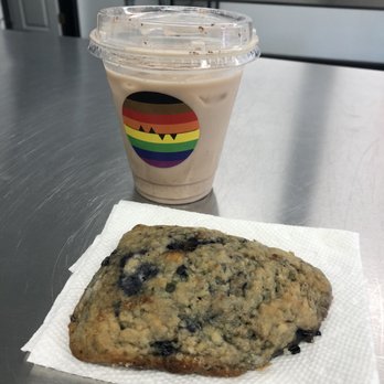 Printer's Row Coffee - Iced chai latte with blueberry scone - Coffee Roasteries Near Me - Chicago, Illinois