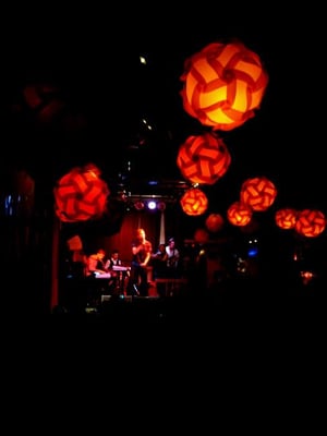 KARAOKE BAR 3 MINOTS by null