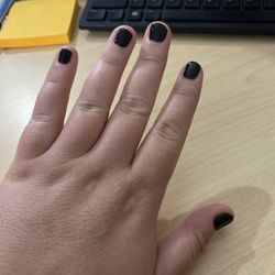 NHI VY NAILS - Black gel nails