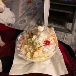 TCBY Mountain Home - Hot fudge sundae