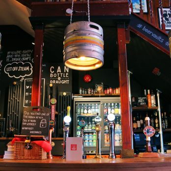 Wine Vaults - The Vaults - a lively place for a drink by night - Pubs Near Me - Southsea, POR Wine Vaults - The Vaults - a lively place for a drink by night - Pubs Near Me - Southsea, POR