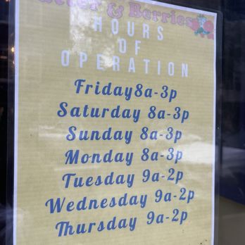 Batter & Berries - Lincoln location hours - Breakfast & Brunch Near Me - Chicago, Illinois Batter & Berries - Lincoln location hours - Breakfast & Brunch Near Me - Chicago, Illinois