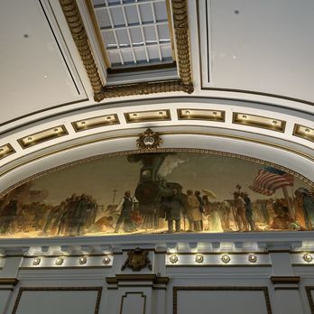 Rouser - Mural - Hotels Near Me - Salt Lake City, Utah Rouser - Mural - Hotels Near Me - Salt Lake City, Utah