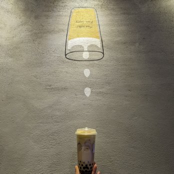 Machi Machi - Boston - Medium creme brulee milk tea with tapioca pearls - Bubble Tea Near Me - Boston, Massachusetts Machi Machi - Boston - Medium creme brulee milk tea with tapioca pearls - Bubble Tea Near Me - Boston, Massachusetts