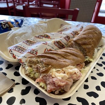 Firehouse Subs - Hook N Hook & Ladder Sub - Fast Food Near Me - Cookeville, Tennessee
