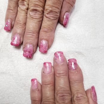 Lowry Nail Spa  - HORRIBLE! UNEVEN, NOT OMBRE, TIPS NOT ATTACHED, CUT 2X, 2.5 HOURS IN NAIL CHAIR ALONE - Nail Salons Near Me - Denver, Colorado