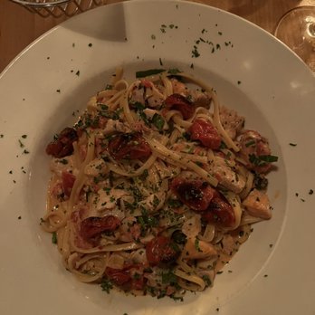 Water Street Cafe - Seafood pasta - New American Near Me - Stonington, Connecticut Water Street Cafe - Seafood pasta - New American Near Me - Stonington, Connecticut