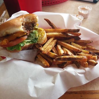 Giant Burger - 1/3 lb cheeseburger - Burgers Near Me - Springfield, Oregon