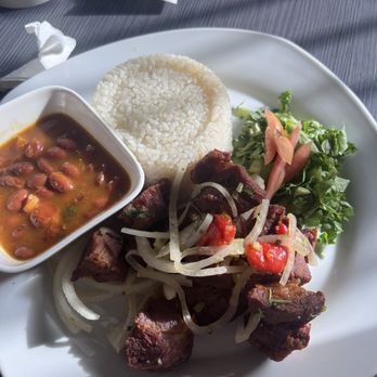Sabor N Serio - Carne frita Arroz blanco con habichuelas - Puerto Rican Near Me - Cabo Rojo, Puerto Rico