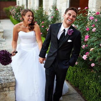 Briscoe Manor - Roses in the bridal courtyard! - Venues & Event Spaces Near Me - Richmond, Texas Briscoe Manor - Roses in the bridal courtyard! - Venues & Event Spaces Near Me - Richmond, Texas