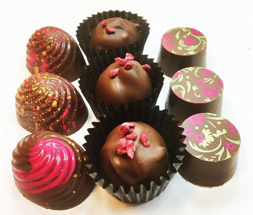 Cao Chocolates Logo