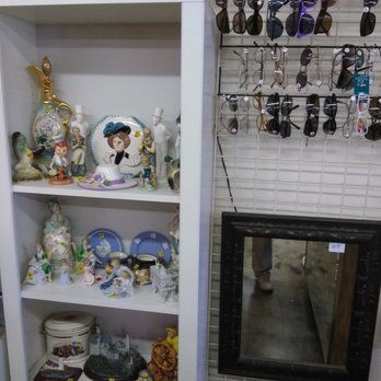 The Free Will Foundation - Folsom Upscale Thrift shop 2018 - Thrift Stores Near Me - Folsom, California The Free Will Foundation - Folsom Upscale Thrift shop 2018 - Thrift Stores Near Me - Folsom, California
