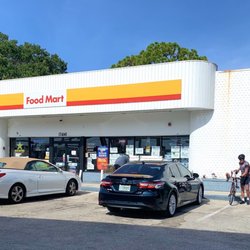 Shell - Front of the convenience store