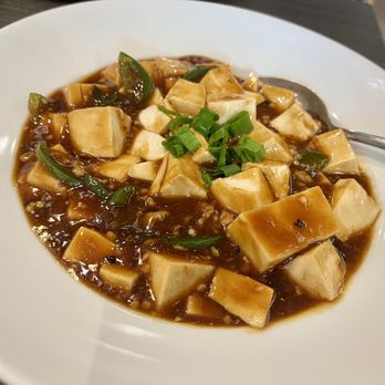 Yi Xin Cafe - Mapo Tofu had no spice but was good and filling. - Hong Kong Style Cafe Near Me - Honolulu, Hawaii Yi Xin Cafe - Mapo Tofu had no spice but was good and filling. - Hong Kong Style Cafe Near Me - Honolulu, Hawaii