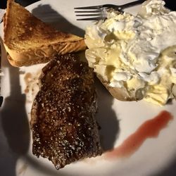 Westside Station - Steak dinner numm