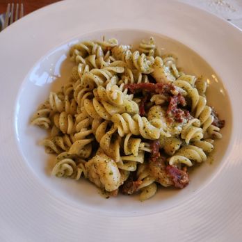 Il Fornaio - Shrimp pesto pasta - Italian Near Me - Coronado, California Il Fornaio - Shrimp pesto pasta - Italian Near Me - Coronado, California