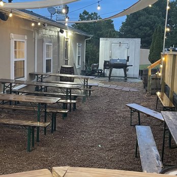 Hillside Hangout - Patio July 2021 - Beer Gardens Near Me - Mt. Juliet, Tennessee