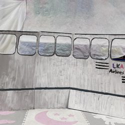 Little Kids Academy - Holidays Around the world Unit, Airport