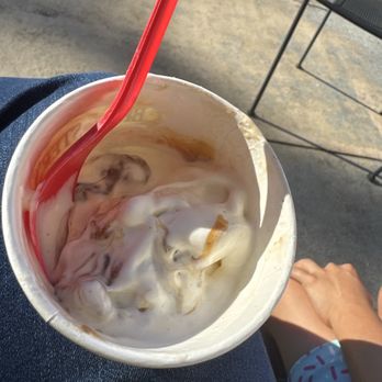 Bruster's Real Ice Cream - I asked the girl at the cashier if amount was ok and she said new owner . - Ice Cream & Frozen Yogurt Near Me - Roswell, Georgia Bruster's Real Ice Cream - I asked the girl at the cashier if amount was ok and she said new owner . - Ice Cream & Frozen Yogurt Near Me - Roswell, Georgia