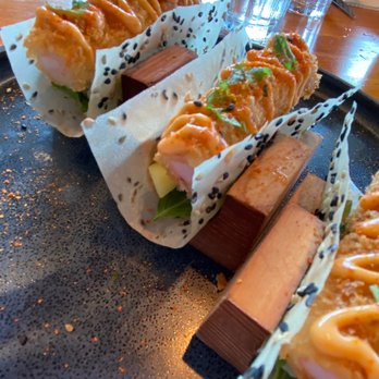 Earls Kitchen + Bar - New American Near Me - Miami, Florida Earls Kitchen + Bar - New American Near Me - Miami, Florida