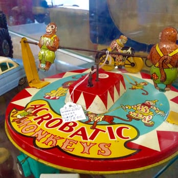 Traditions Antique Mall - More vintage toys-2016 - Antiques Near Me - Wildwood, Florida Traditions Antique Mall - More vintage toys-2016 - Antiques Near Me - Wildwood, Florida
