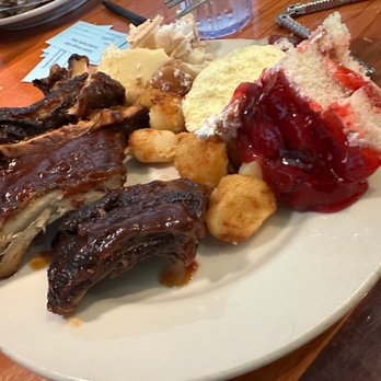 Captain George's Seafood Restaurant - Buffet - Seafood Near Me - Kill Devil Hills, North Carolina