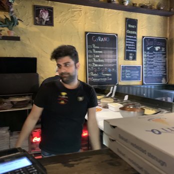 Cyrano Pizzeria - Pizza Near Me - Göteborg, O
