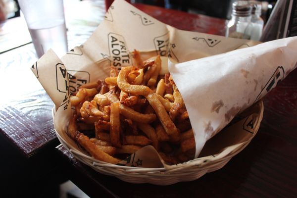 Frite Alors! (St-Denis) by null