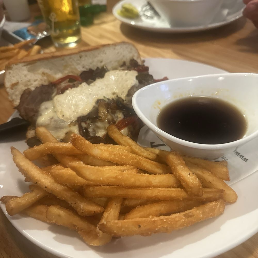 The Block Food + Drink - Rogers - American Near Me - Rogers, Minnesota