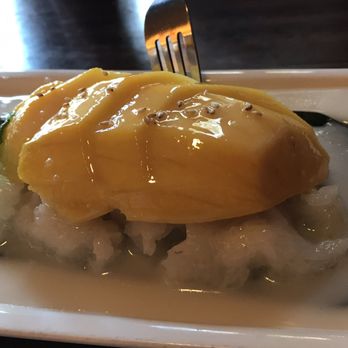 Mai Thai - Sweet Sticky Rice with Mango - Thai Near Me - Benicia, California Mai Thai - Sweet Sticky Rice with Mango - Thai Near Me - Benicia, California
