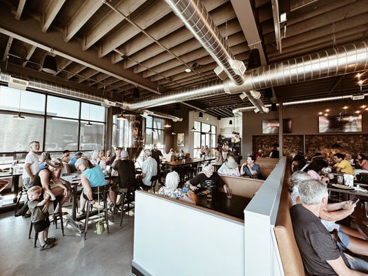 Cascade Lakes Pub on Reed Market by null