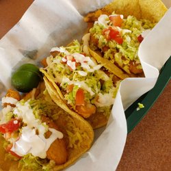 Mariscos El Guero - Fish tacos