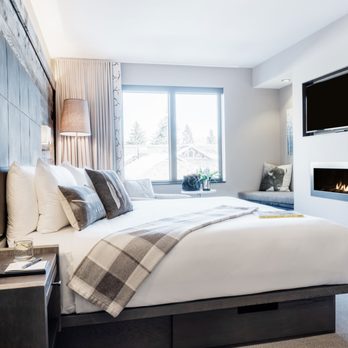 Hotel Jackson - Superior King Room - Hotels Near Me - Jackson Hole, Wyoming