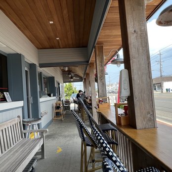 Ship Bottom Shellfish - Outdoor seating - Seafood Near Me - Ship Bottom, New Jersey Ship Bottom Shellfish - Outdoor seating - Seafood Near Me - Ship Bottom, New Jersey