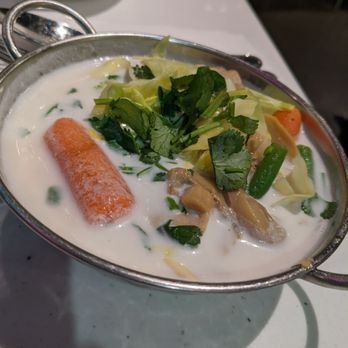 Aaharn - Thom Kha - Thai Near Me - San Diego, California