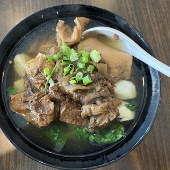 Little Cafe - Beef Stew Noodle Soup - Before Consumption - Breakfast & Brunch Near Me - Sacramento, California Little Cafe - Beef Stew Noodle Soup - Before Consumption - Breakfast & Brunch Near Me - Sacramento, California