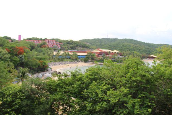 Hotel Las Brisas Huatulco by null