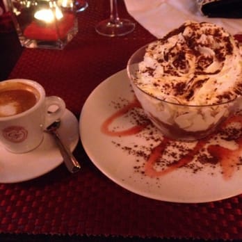 Café de France - La Bounty....brownie, chocolate and coconut Eis with lots if cream and cafe noissette - Jazz & Blues Near Me - Ste Maxime, 83