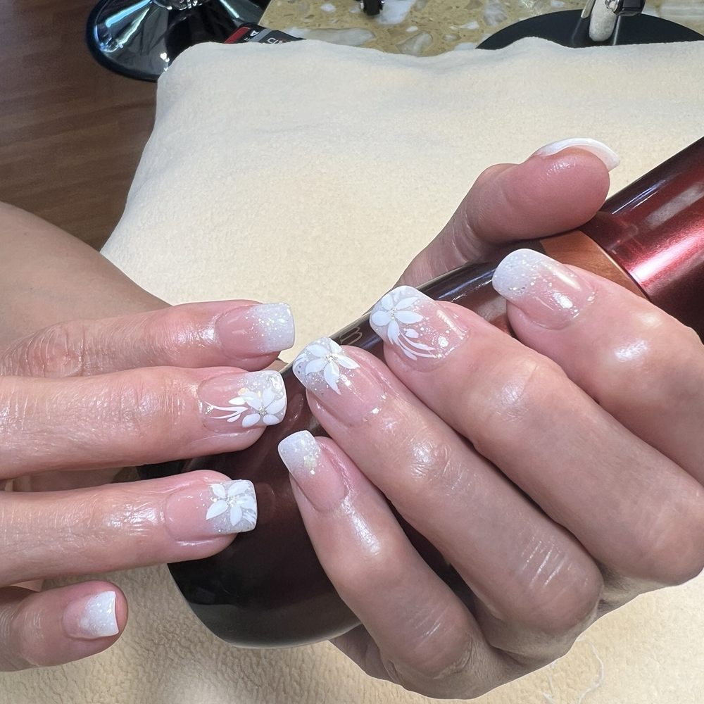 Modern Nails - Nail Salons Near Me - San Leandro, California