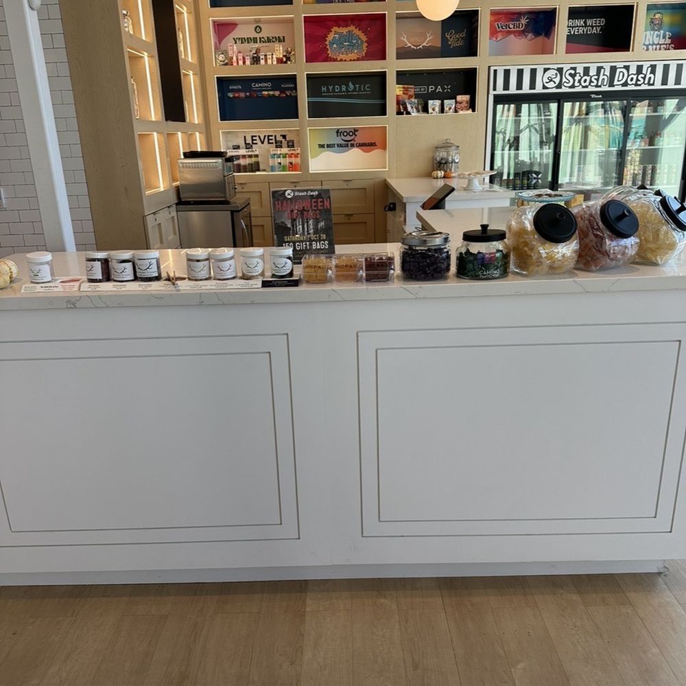 Stash Dash - Candy samples and fresh baked cookies - Cannabis Dispensaries Near Me - Los Angeles, California Stash Dash - Candy samples and fresh baked cookies - Cannabis Dispensaries Near Me - Los Angeles, California