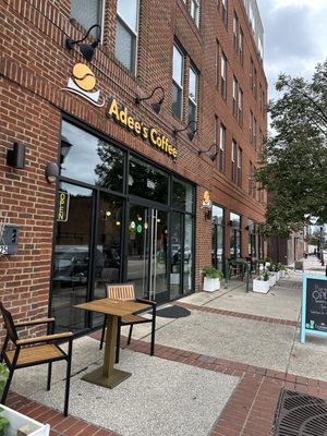 Adee's Coffee Roasters & Bar by null