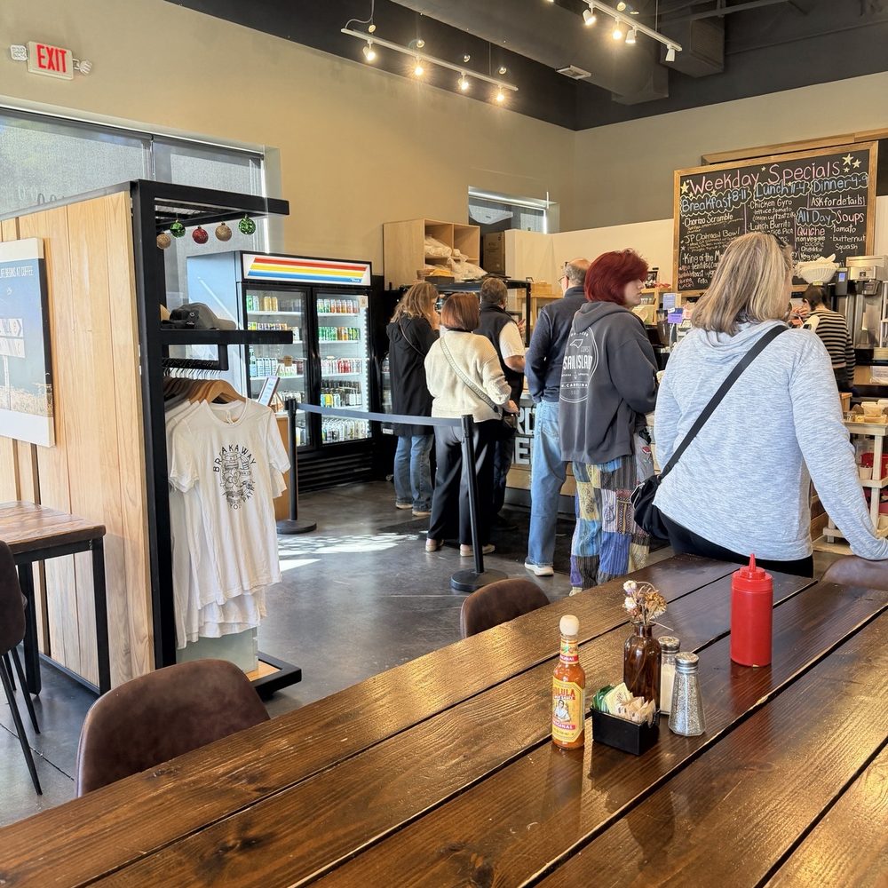 Breakaway Cafe - Coffee & Tea Near Me - Chapel Hill, North Carolina