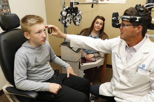 Amazing Springfield Eye Specialist Photo in 4K Amazing Springfield Eye Specialist Photo in 4K