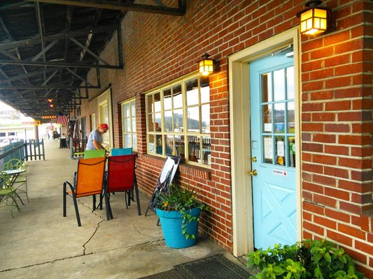 Silkes Old World Breads Bakery by null